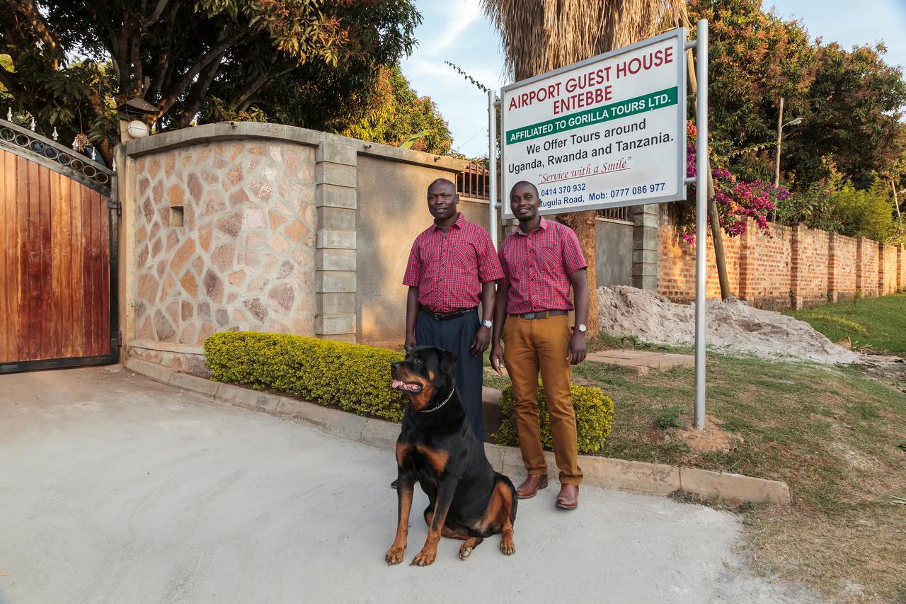 Airport Guesthouse Entebbe Bagian luar foto